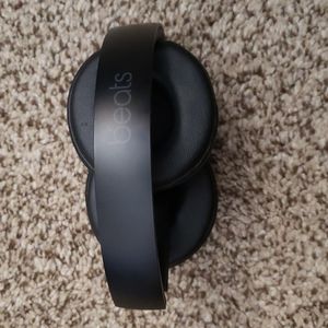 Beats headphones 🎧